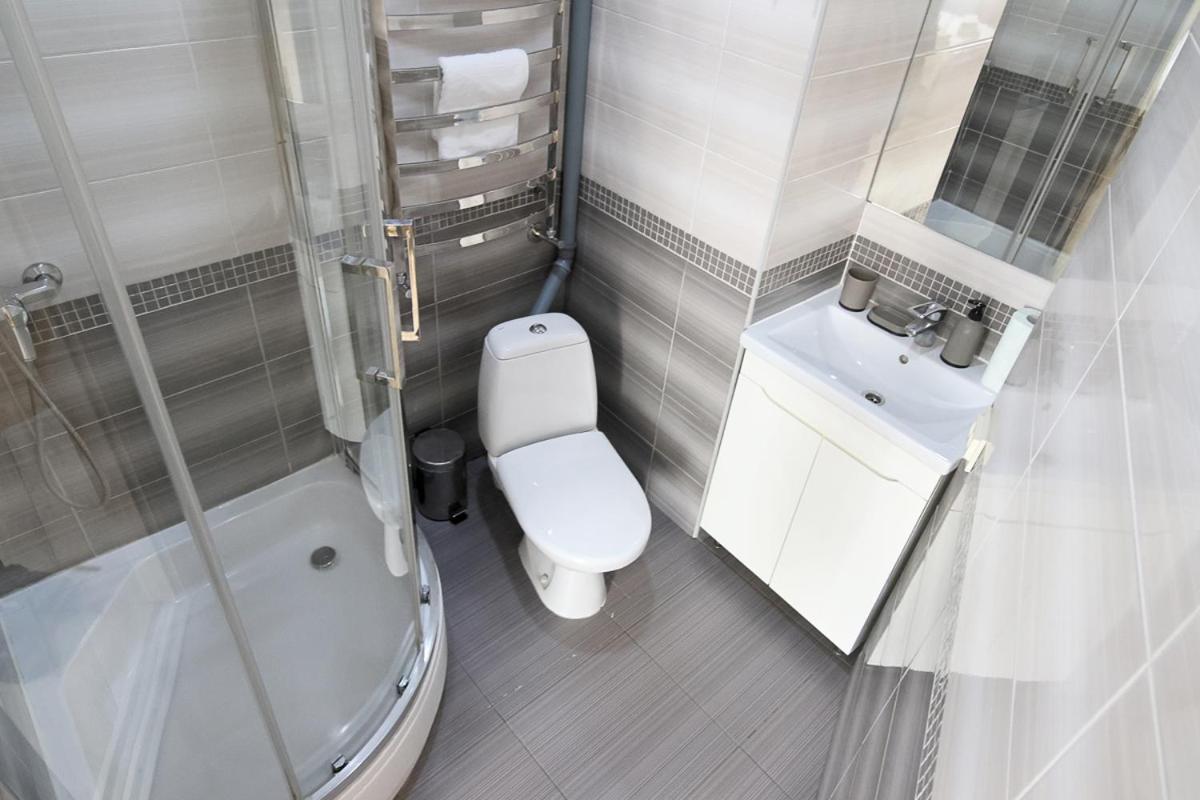 Buk Apartments On Doroshenka 25 ลวีฟ ภายนอก รูปภาพ