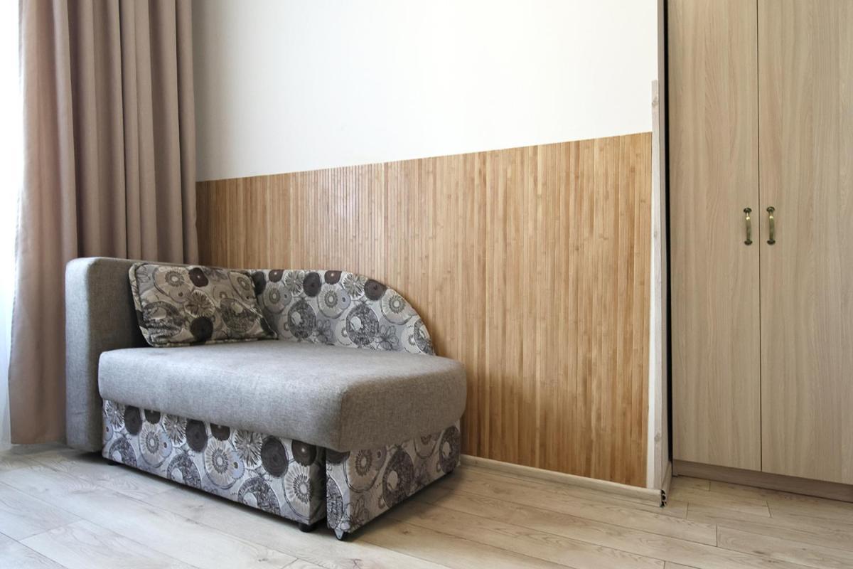 Buk Apartments On Doroshenka 25 ลวีฟ ภายนอก รูปภาพ
