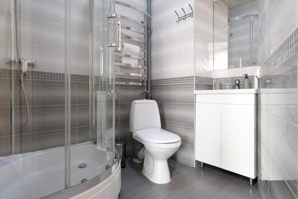 Buk Apartments On Doroshenka 25 ลวีฟ ภายนอก รูปภาพ