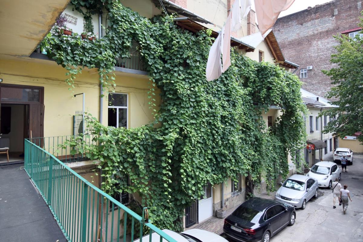 Buk Apartments On Doroshenka 25 ลวีฟ ภายนอก รูปภาพ
