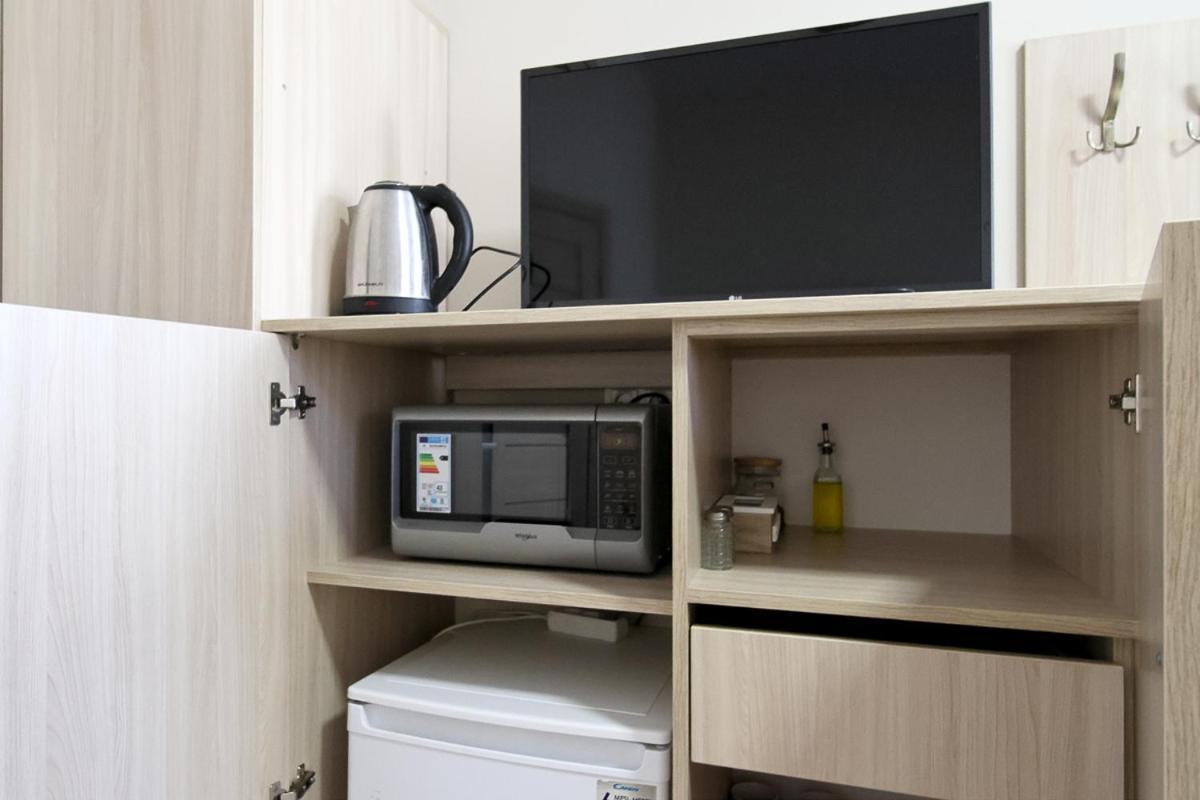 Buk Apartments On Doroshenka 25 ลวีฟ ภายนอก รูปภาพ